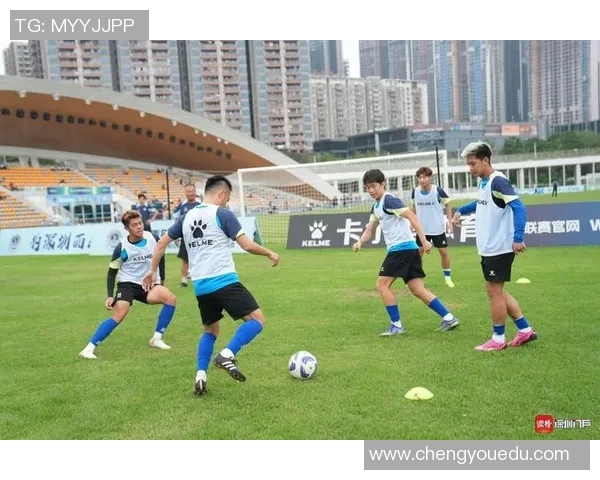 深圳足球队配合引发热议球迷与专家各执己见的争论分析 深圳足球队配合引发热议球迷与专家各执己见的争论分析