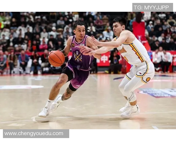 篮球实力排行榜揭晓上海篮球队荣登第十名展现强劲实力与潜力 篮球实力排行榜揭晓上海篮球队荣登第十名展现强劲实力与潜力