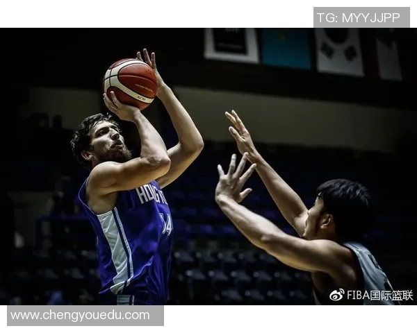 上海排球队创新盯防策略解析助力球队在赛场上逆风翻盘 上海排球队创新盯防策略解析助力球队在赛场上逆风翻盘