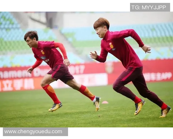 西安足球队近期状态深度解析与其他球队的对比分析 西安足球队近期状态深度解析与其他球队的对比分析