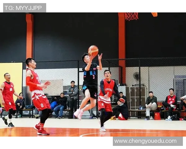 西安篮球队在杯赛中的耐力表现分析与战术探讨 西安篮球队在杯赛中的耐力表现分析与战术探讨