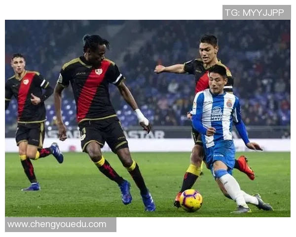 上海篮球队边路渗透战术解析与深度剖析助力球队胜利之路 上海篮球队边路渗透战术解析与深度剖析助力球队胜利之路